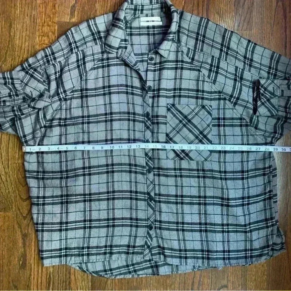 Urban Outfitters Oversized Women’s Flannel Comfy Cozy Size Large - Picture 4 of 7